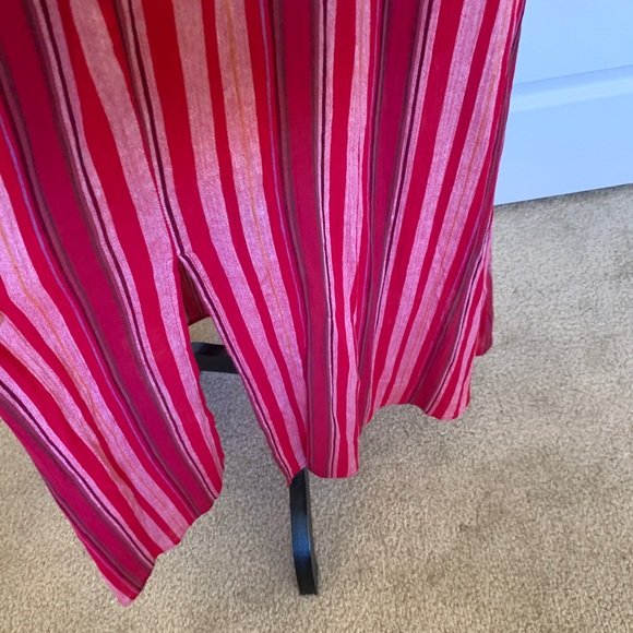 ❤️ Striped Red Halter Dress ❤️ - Picture 15 of 16